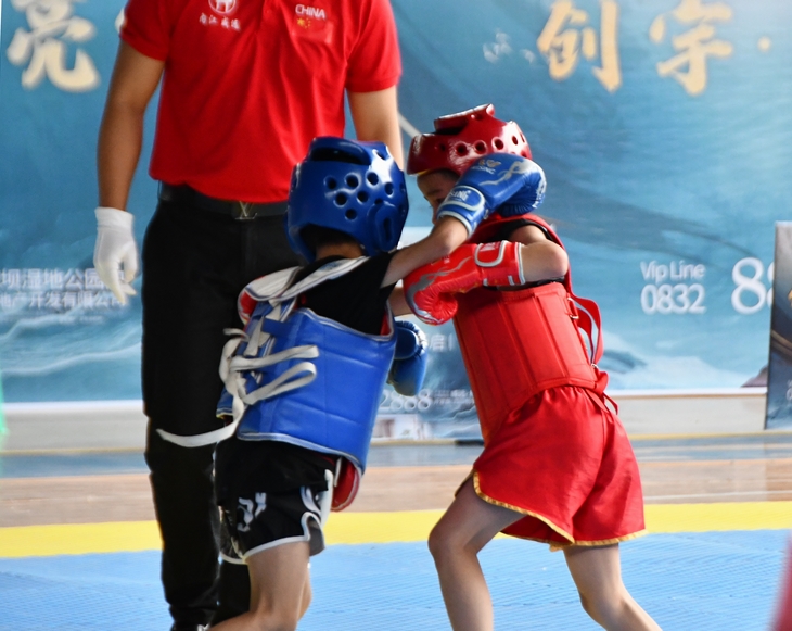 匯聚精英、培養(yǎng)人才，2020川南五市武術(shù)散打邀請賽圓滿落幕