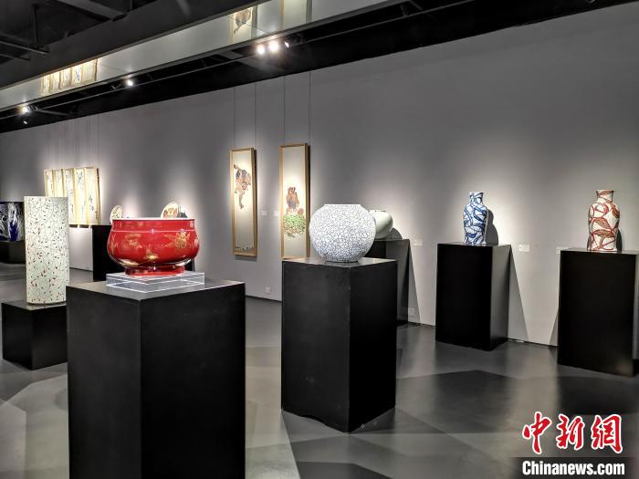 百年中國陶瓷發(fā)展史上經(jīng)典名作上海展出