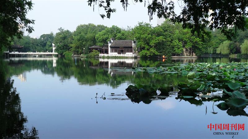 攝圖網(wǎng)_501078919_安徽合肥休閑游玩景點(diǎn)包河公園清涼之夏(企業(yè)商用).jpg