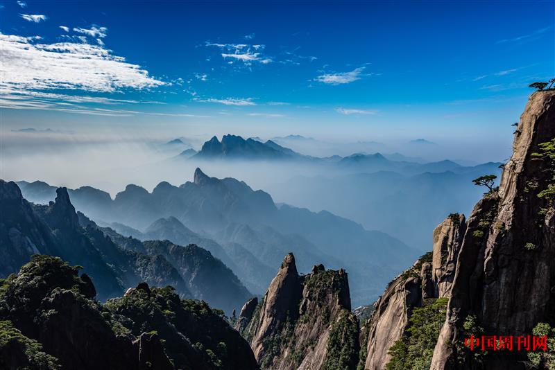 攝圖網(wǎng)_500599588_云山霧海(企業(yè)商用).jpg